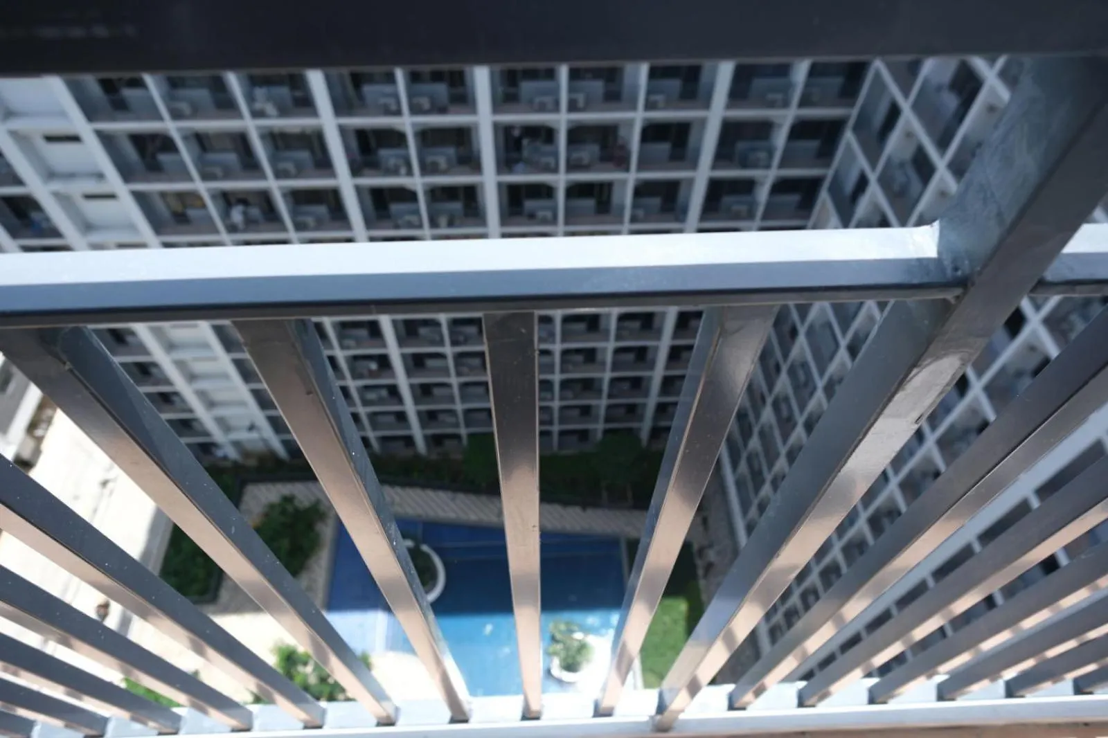 Apartment Staycation Near Mall Of Asia, Condotel With 2 Beds, Pasay Manila Philippines